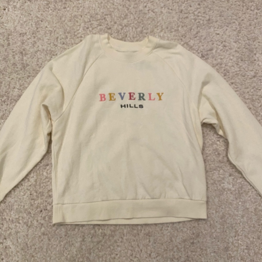 “Beverly Hills” sweatshirt